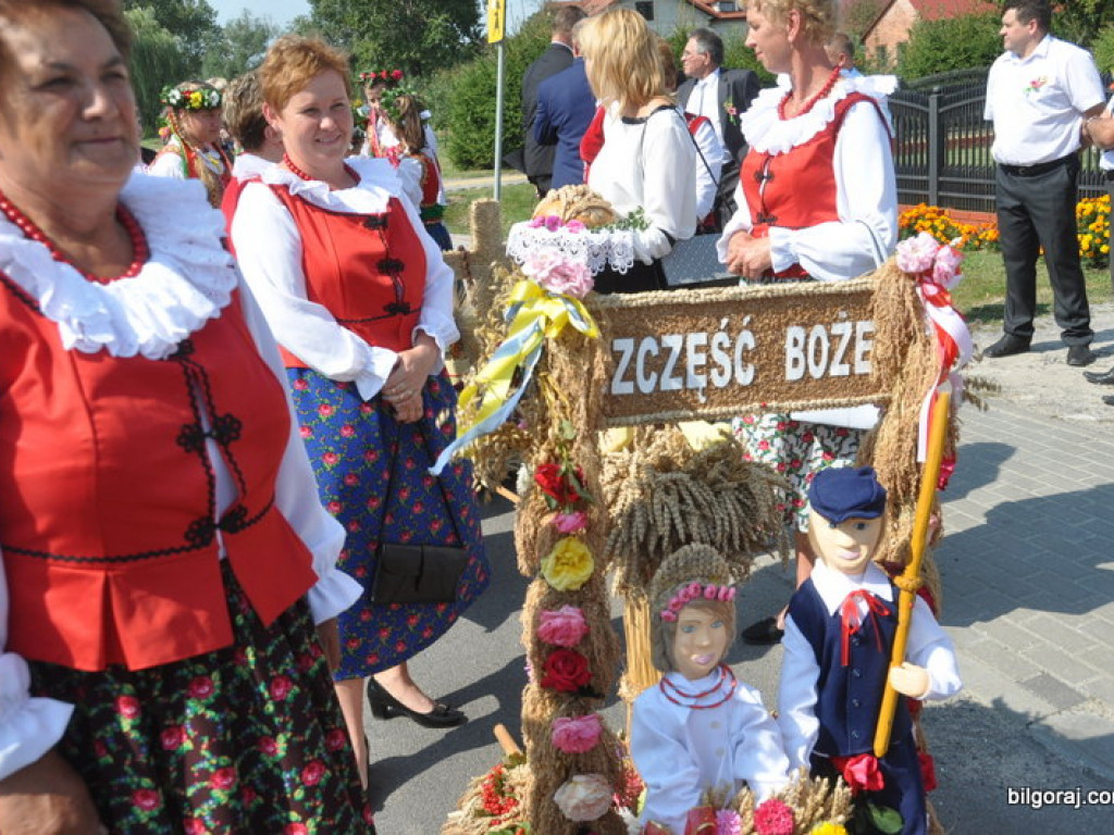 Dożynki gminno - parafialne w Gminie Tarnogród - Wola Różaniecka 2016 (FOTO)