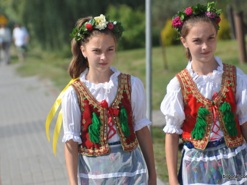 Dożynki gminno - parafialne w Gminie Tarnogród - Wola Różaniecka 2016 (FOTO)