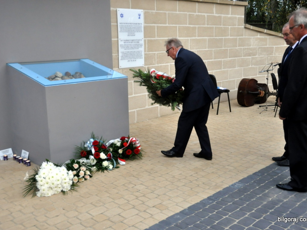 Otwarcie ściany pamięci w Biłgoraju (FOTO)