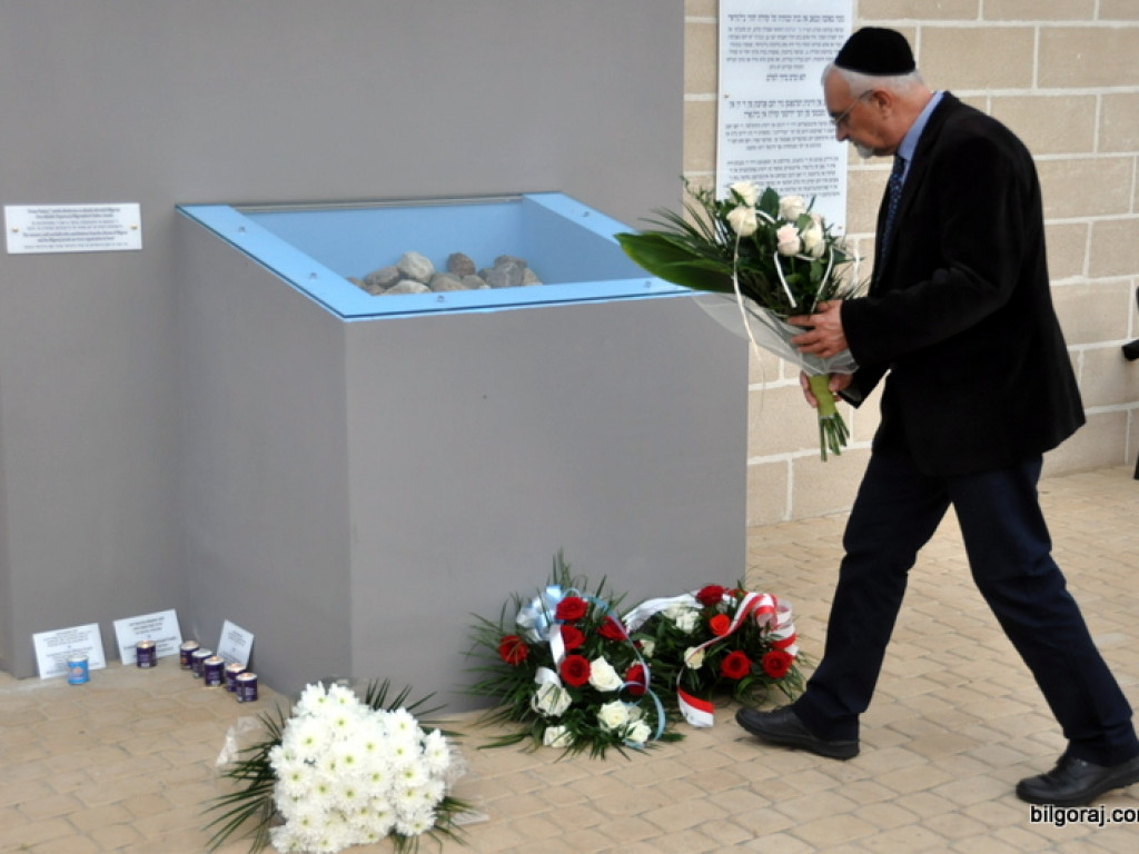 Otwarcie ściany pamięci w Biłgoraju (FOTO)