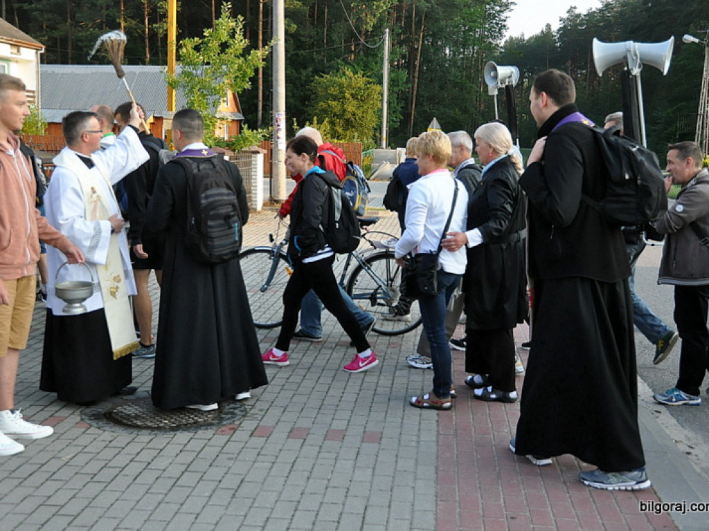 W drodze do Matki Boskiej Łaskawej (FOTO)