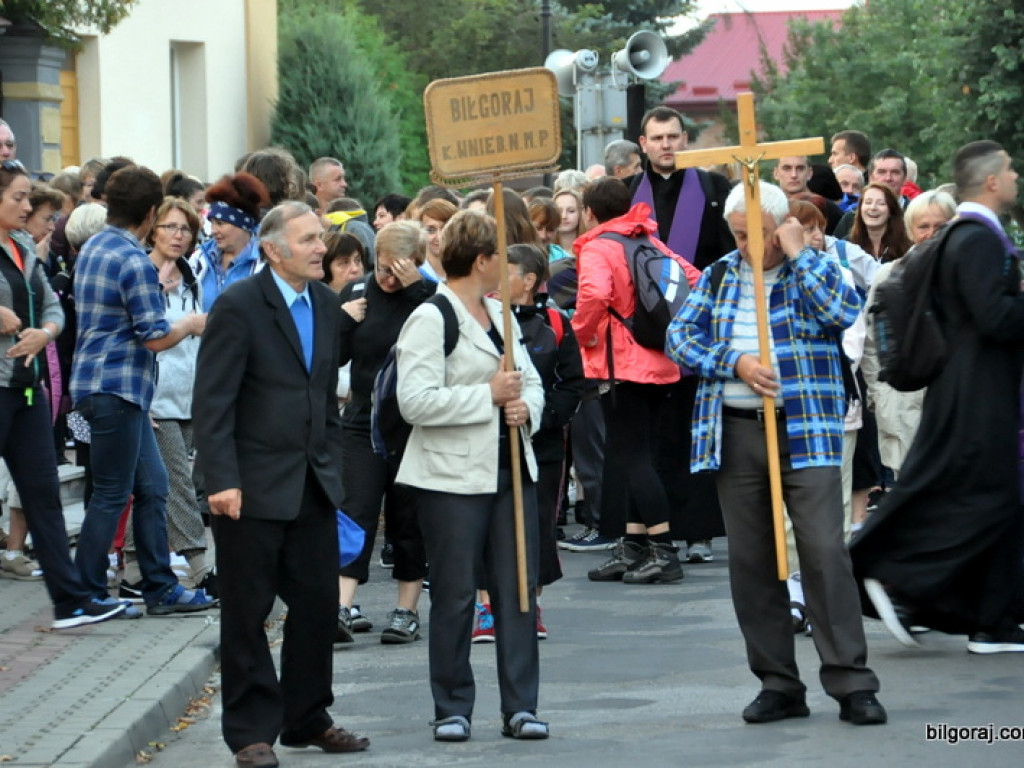 W drodze do Matki Boskiej Łaskawej (FOTO)
