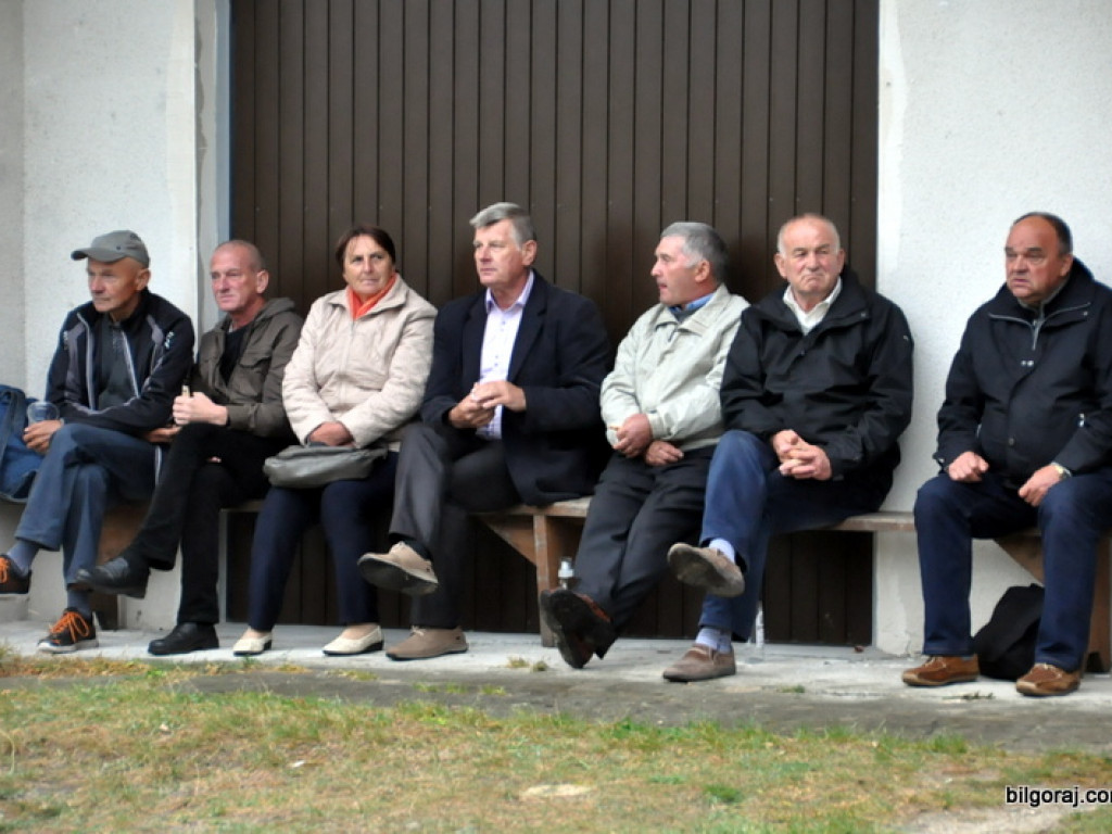 Wykopki w Majdanie Nepryskim (FOTO)