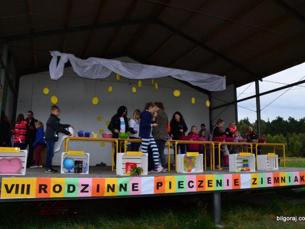 8. Rodzinne piecznie ziemniaków w Gromadzie (FOTO)