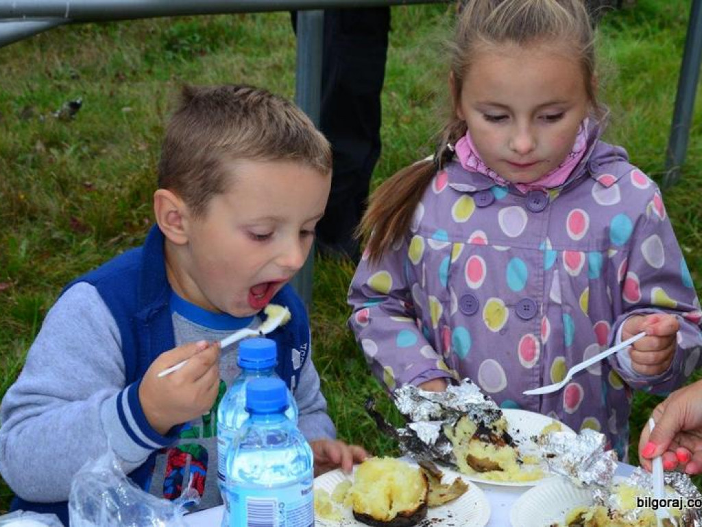 8. Rodzinne piecznie ziemniaków w Gromadzie (FOTO)