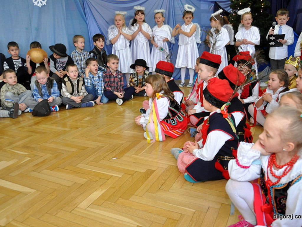 Jasełka w Samorządowym Przedszkolu Nr 3. Głównymi aktorami 6-latki (FOTO)