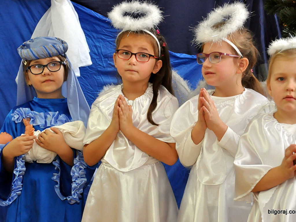 Jasełka w Samorządowym Przedszkolu Nr 3. Głównymi aktorami 6-latki (FOTO)