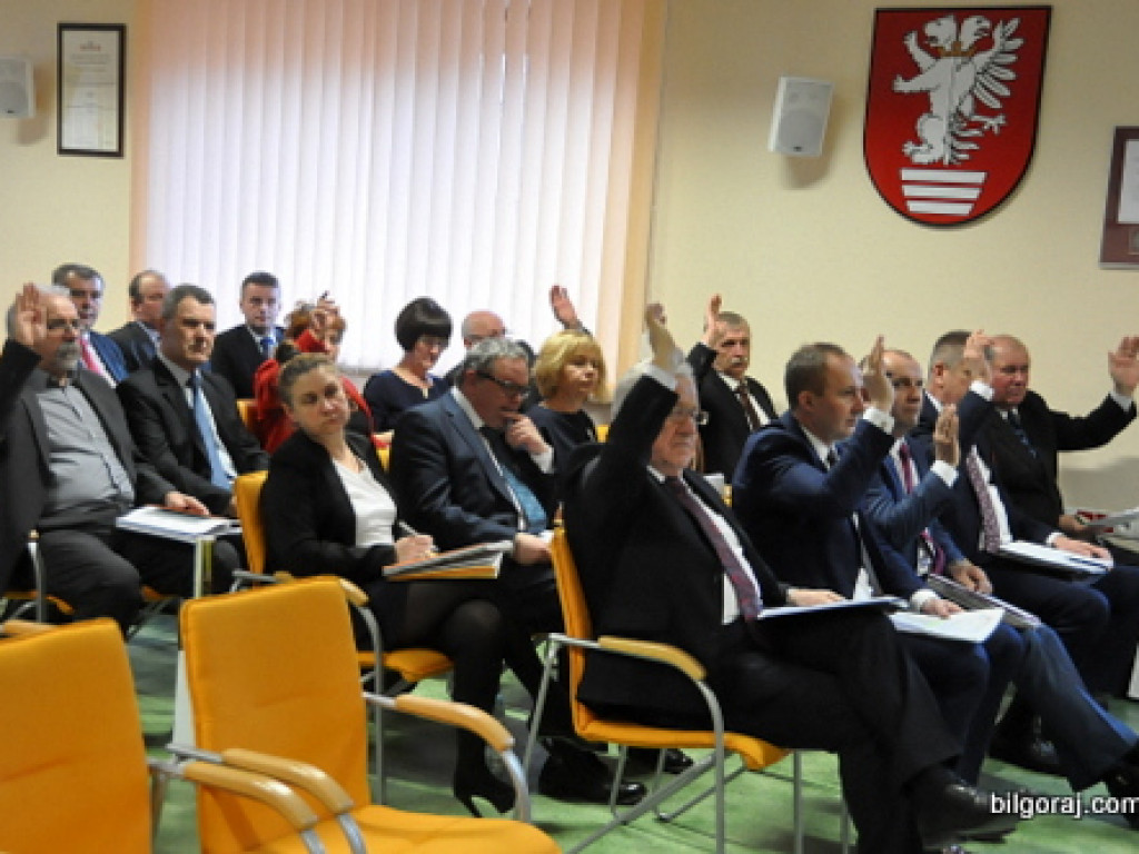 Budżet Powiatu Biłgorajskiego na 2017 rok uchwalony (VIDEO)