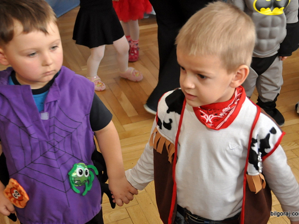 Karnawałowe szaleństwo na balu w Samorządowym Przedszkolu Nr 3 (FOTO)