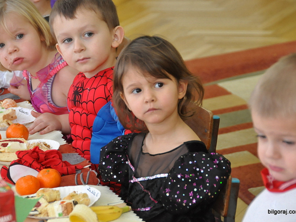 Karnawałowe szaleństwo na balu w Samorządowym Przedszkolu Nr 3 (FOTO)