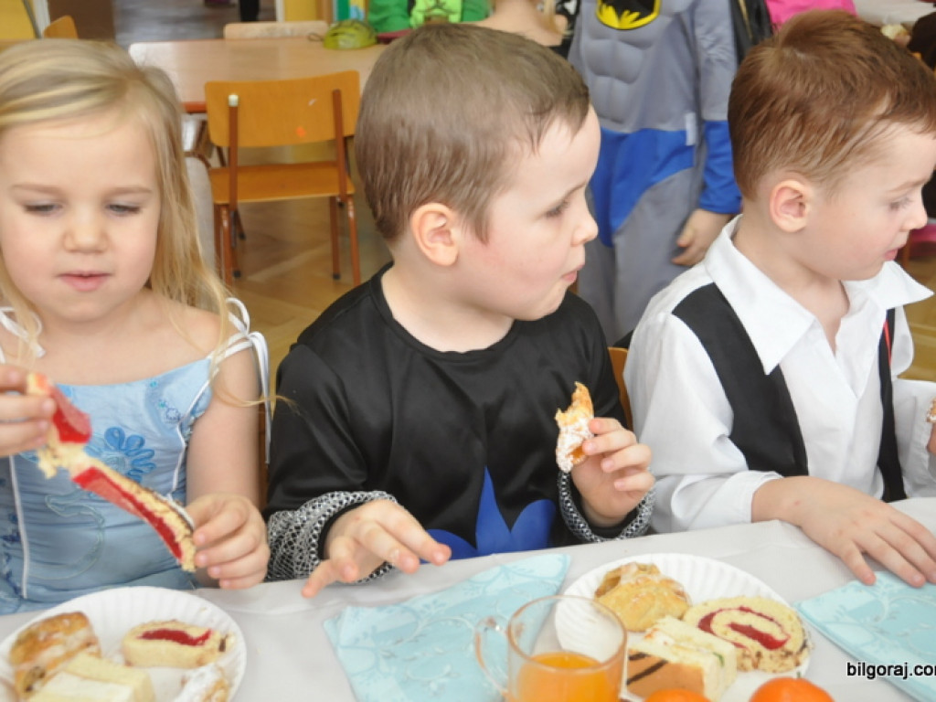 Karnawałowe szaleństwo na balu w Samorządowym Przedszkolu Nr 3 (FOTO)