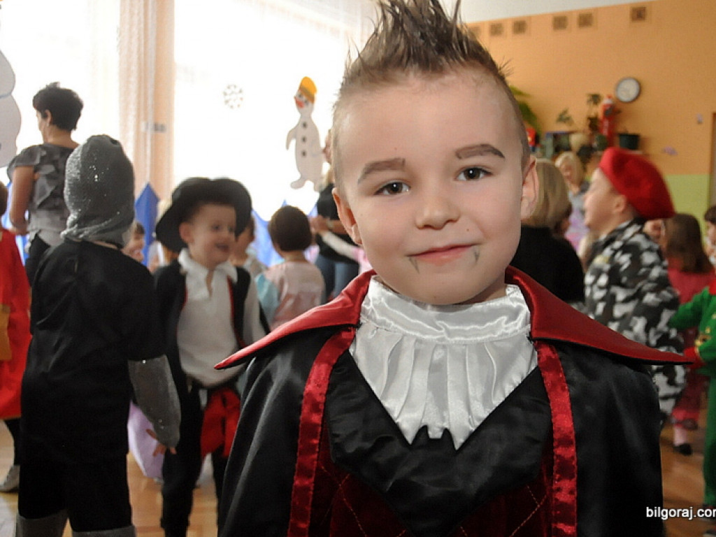 Karnawałowe szaleństwo na balu w Samorządowym Przedszkolu Nr 3 (FOTO)