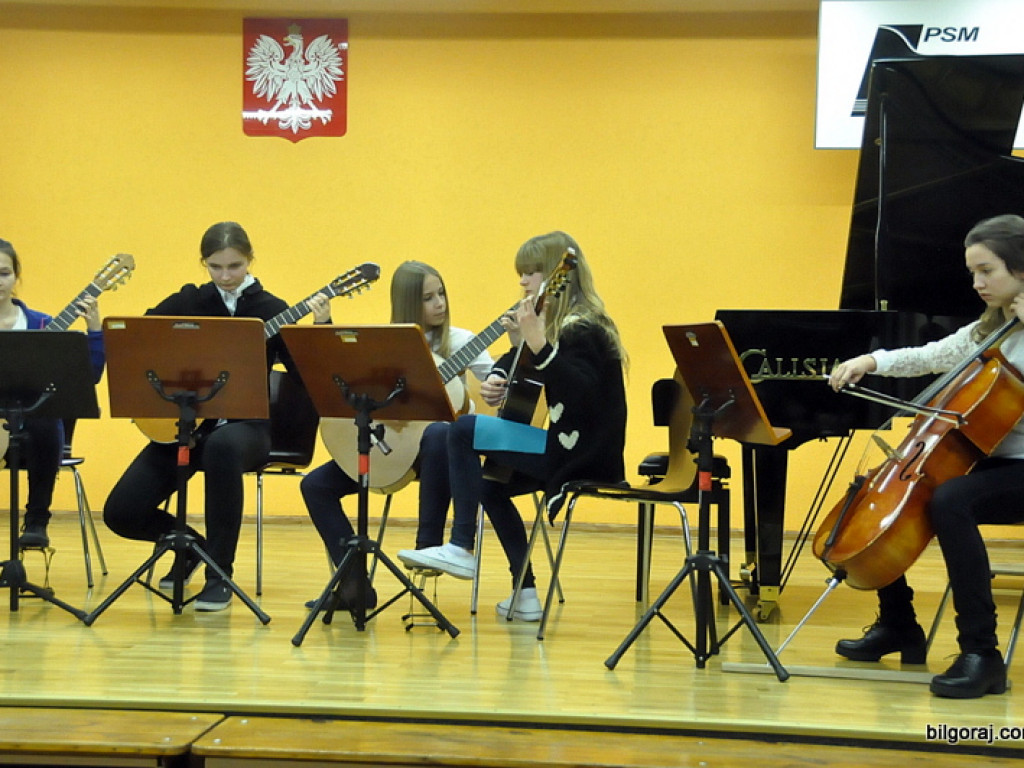 Semestralny koncert uczniów PSM I stopnia w Biłgoraju (FOTO)
