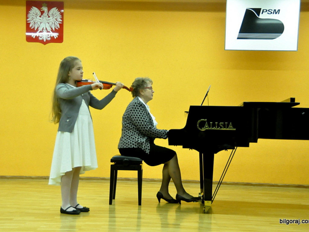 Semestralny koncert uczniów PSM I stopnia w Biłgoraju (FOTO)