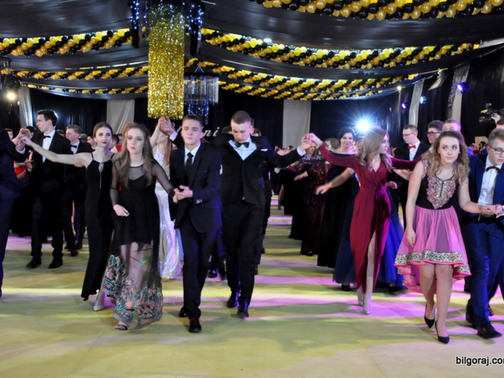 Bal studniówkowy w LO im. ONZ w Biłgoraju (FOTO, VIDEO)