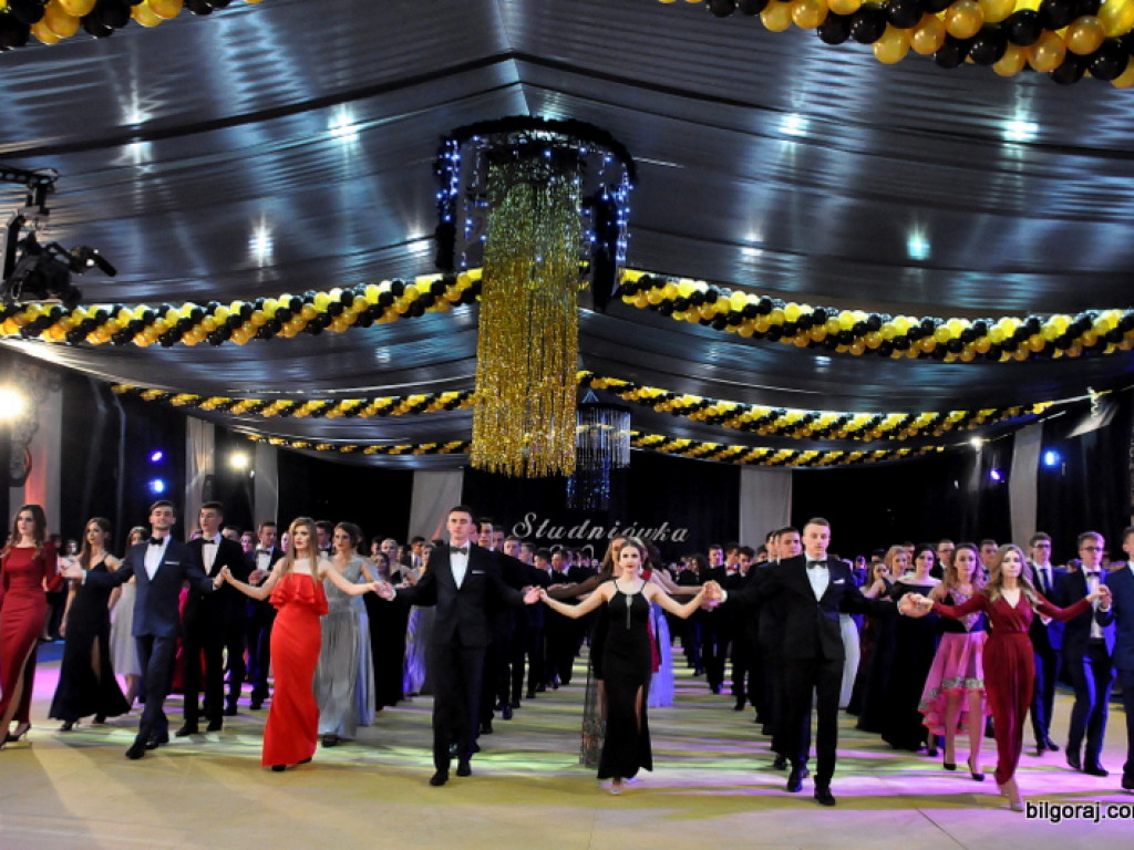 Bal studniówkowy w LO im. ONZ w Biłgoraju (FOTO, VIDEO)