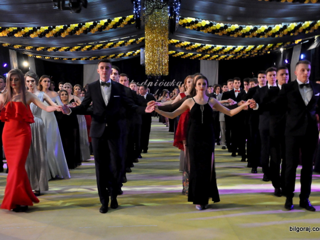 Bal studniówkowy w LO im. ONZ w Biłgoraju (FOTO, VIDEO)