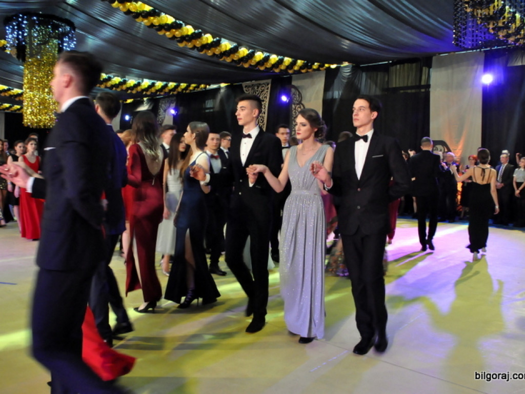 Bal studniówkowy w LO im. ONZ w Biłgoraju (FOTO, VIDEO)