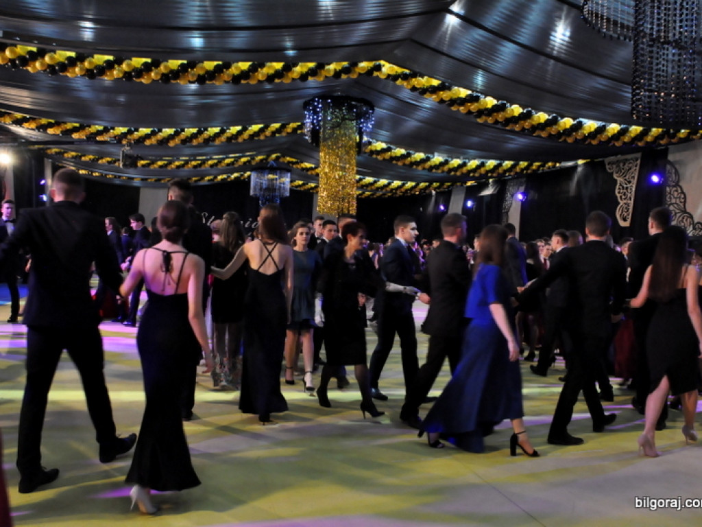 Bal studniówkowy w LO im. ONZ w Biłgoraju (FOTO, VIDEO)