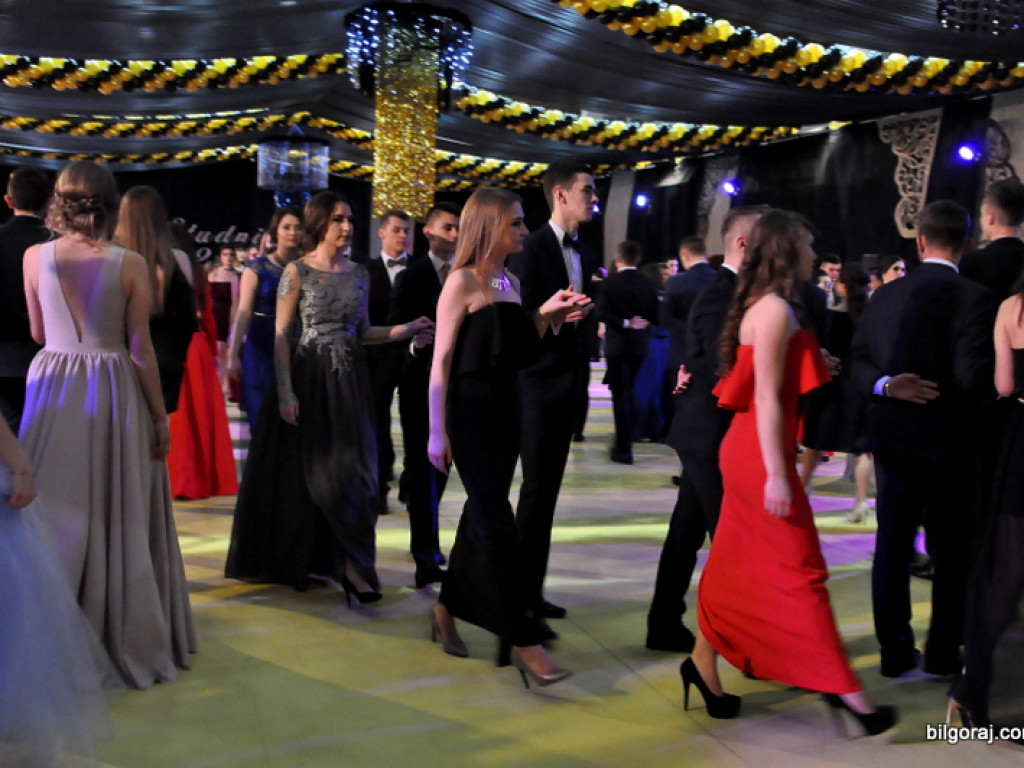 Bal studniówkowy w LO im. ONZ w Biłgoraju (FOTO, VIDEO)