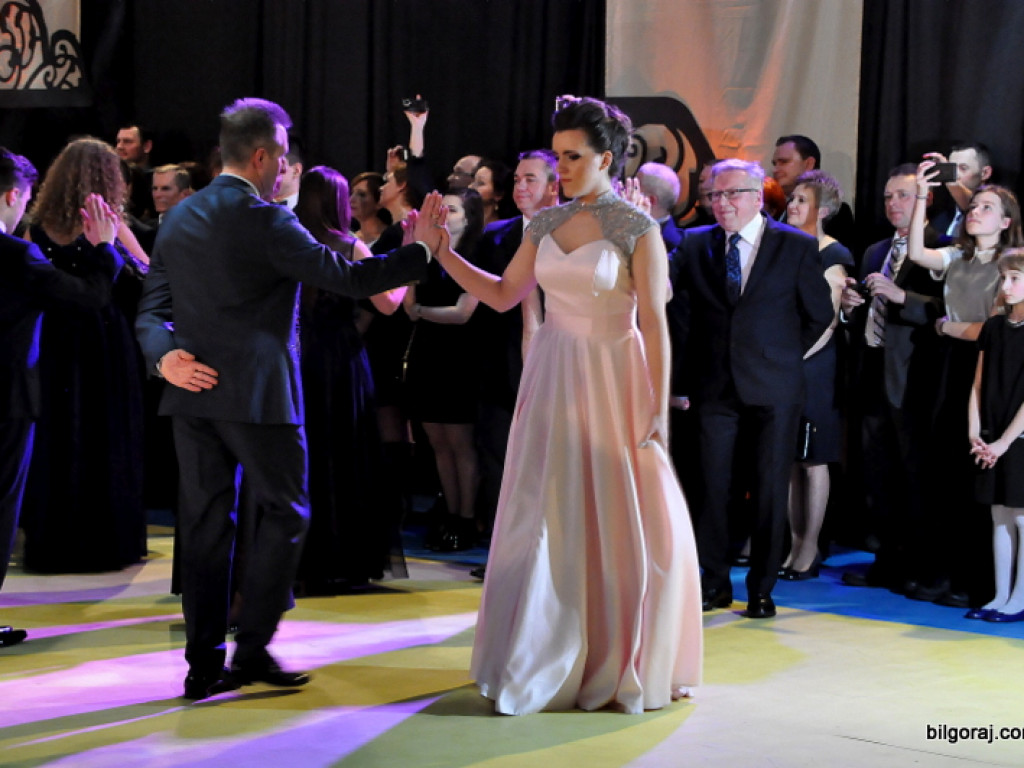 Bal studniówkowy w LO im. ONZ w Biłgoraju (FOTO, VIDEO)