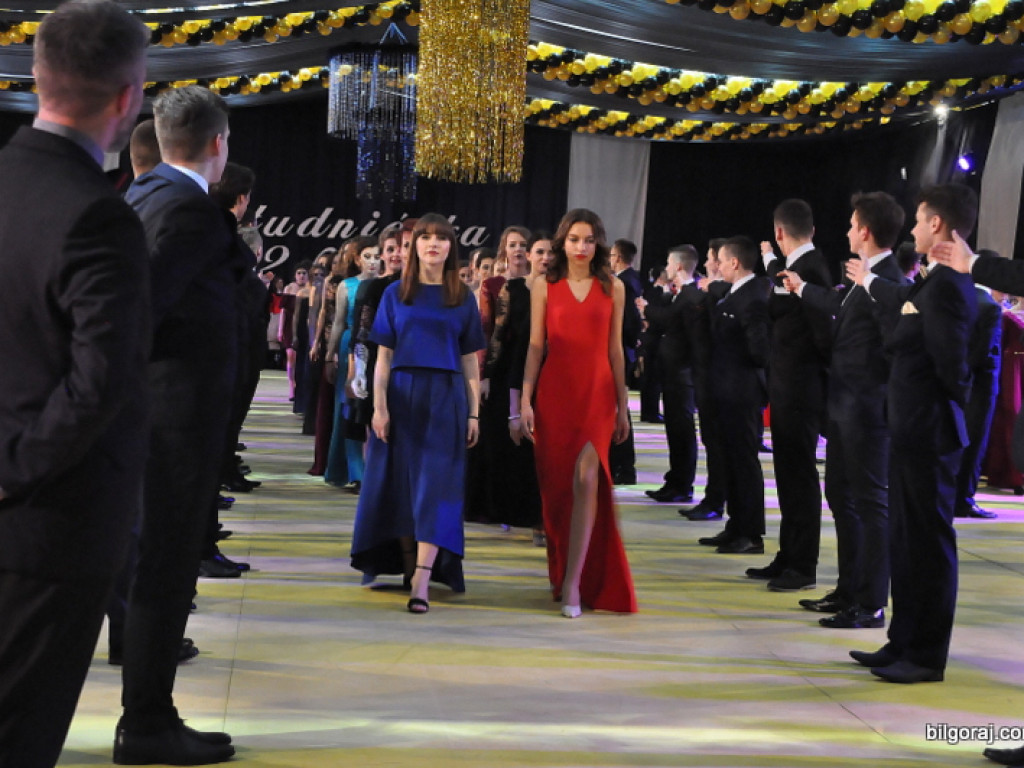 Bal studniówkowy w LO im. ONZ w Biłgoraju (FOTO, VIDEO)