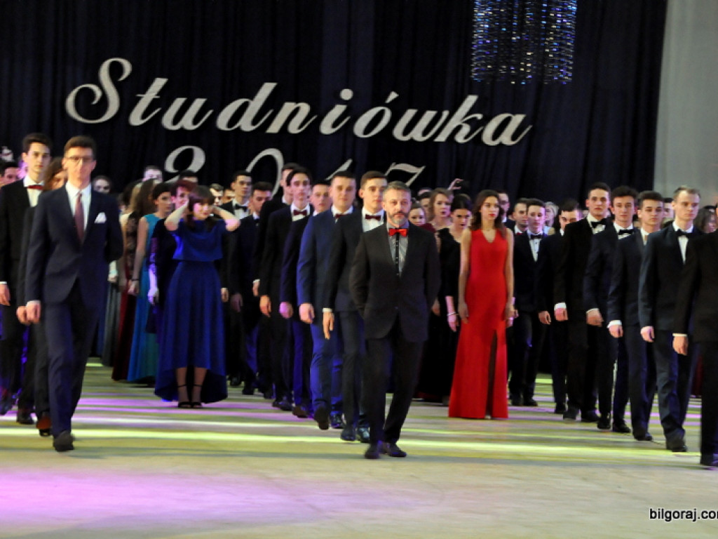 Bal studniówkowy w LO im. ONZ w Biłgoraju (FOTO, VIDEO)