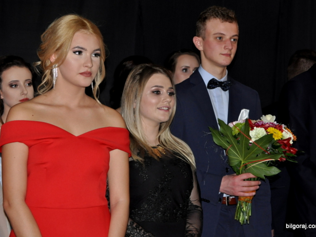 Bal studniówkowy w LO im. ONZ w Biłgoraju (FOTO, VIDEO)