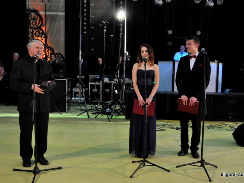 Bal studniówkowy w LO im. ONZ w Biłgoraju (FOTO, VIDEO)