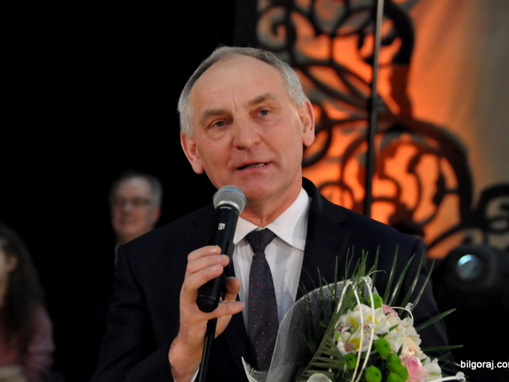 Bal studniówkowy w LO im. ONZ w Biłgoraju (FOTO, VIDEO)