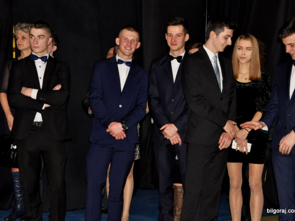 Bal studniówkowy w LO im. ONZ w Biłgoraju (FOTO, VIDEO)