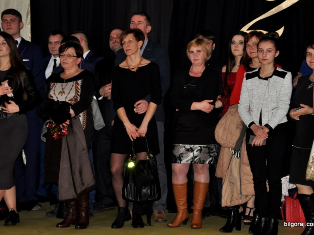 Bal studniówkowy w LO im. ONZ w Biłgoraju (FOTO, VIDEO)