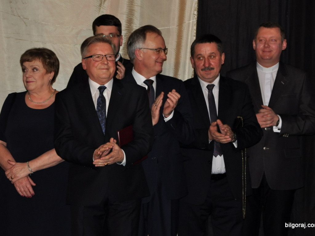 Bal studniówkowy w LO im. ONZ w Biłgoraju (FOTO, VIDEO)