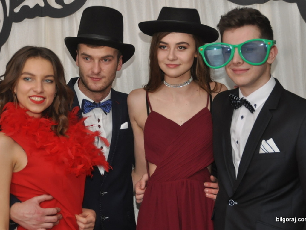 Bal studniówkowy w LO im. ONZ w Biłgoraju (FOTO, VIDEO)
