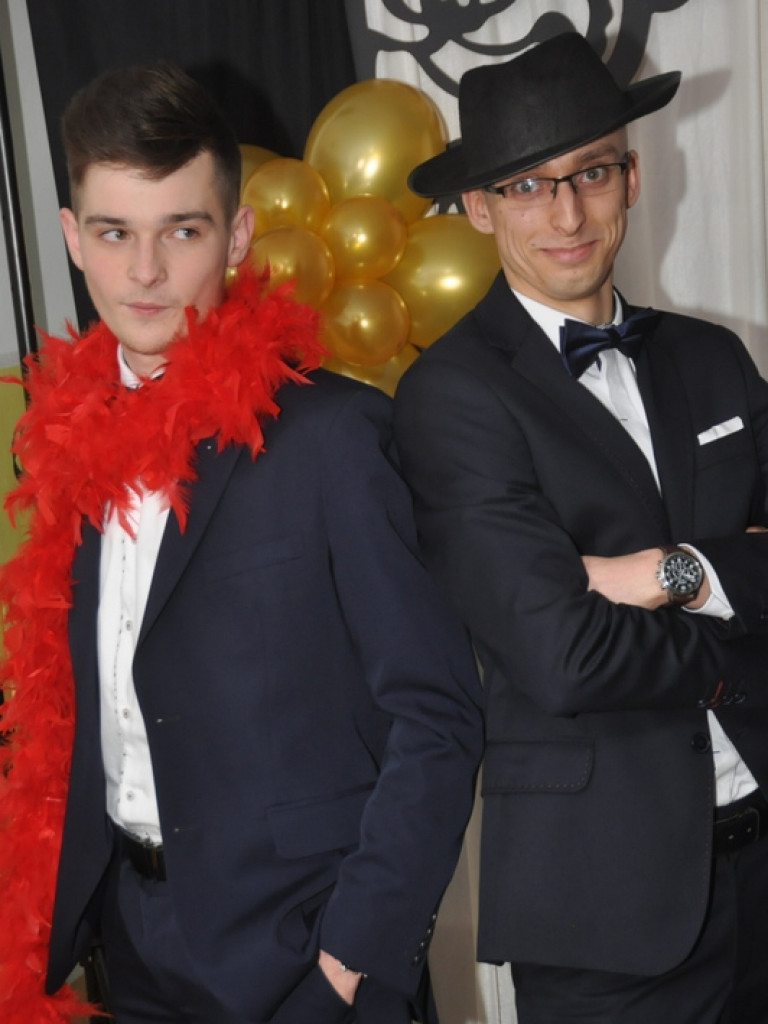 Bal studniówkowy w LO im. ONZ w Biłgoraju (FOTO, VIDEO)