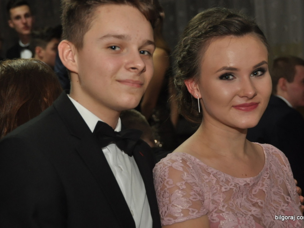 Bal studniówkowy w LO im. ONZ w Biłgoraju (FOTO, VIDEO)