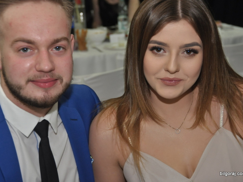 Bal studniówkowy w LO im. ONZ w Biłgoraju (FOTO, VIDEO)