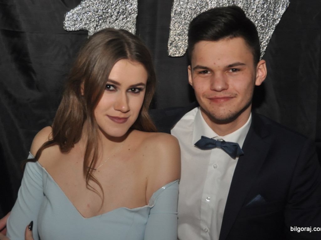 Bal studniówkowy w LO im. ONZ w Biłgoraju (FOTO, VIDEO)