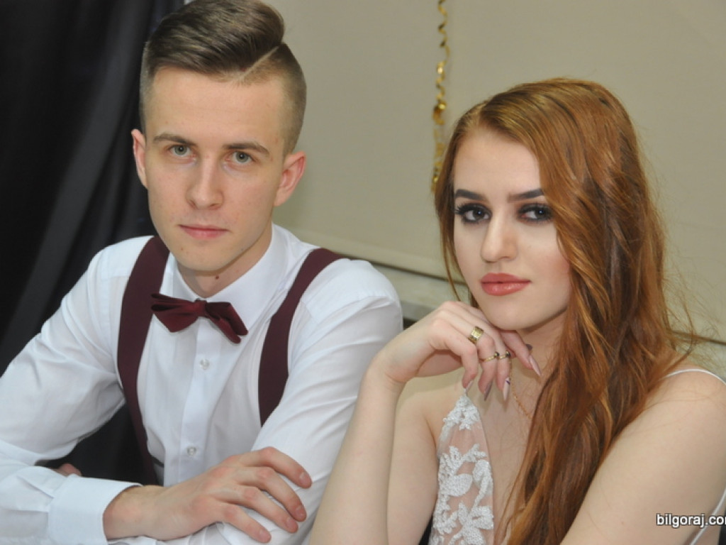 Bal studniówkowy w LO im. ONZ w Biłgoraju (FOTO, VIDEO)