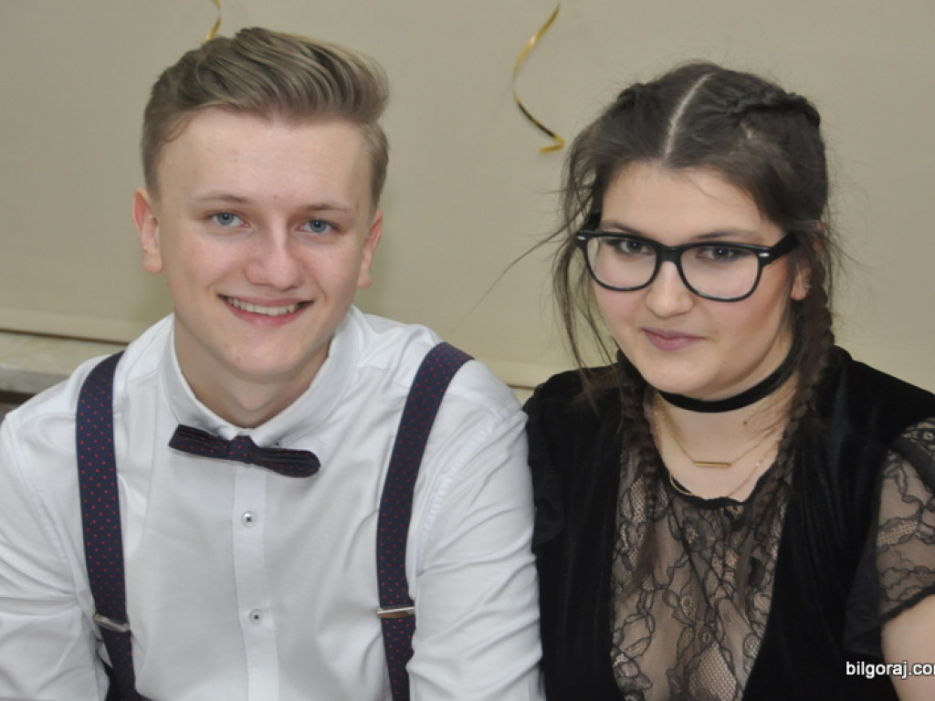 Bal studniówkowy w LO im. ONZ w Biłgoraju (FOTO, VIDEO)