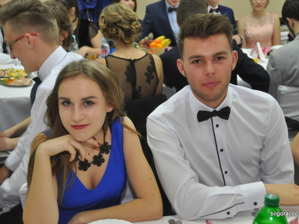 Bal studniówkowy w LO im. ONZ w Biłgoraju (FOTO, VIDEO)
