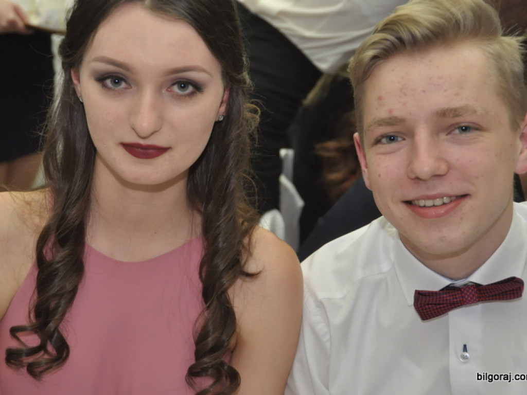 Bal studniówkowy w LO im. ONZ w Biłgoraju (FOTO, VIDEO)