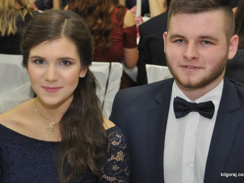 Bal studniówkowy w LO im. ONZ w Biłgoraju (FOTO, VIDEO)