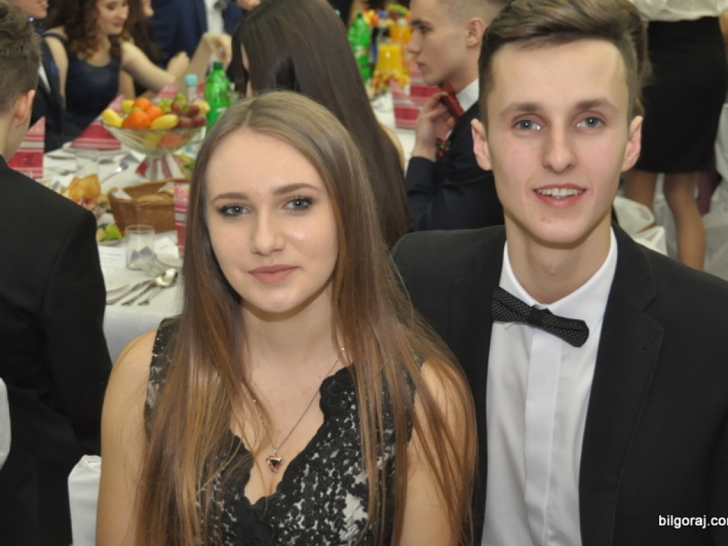 Bal studniówkowy w LO im. ONZ w Biłgoraju (FOTO, VIDEO)