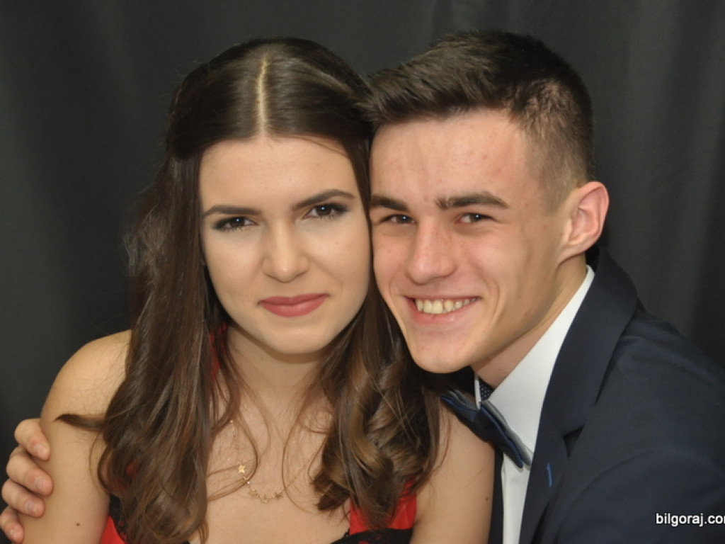 Bal studniówkowy w LO im. ONZ w Biłgoraju (FOTO, VIDEO)