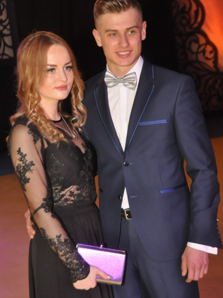 Bal studniówkowy w LO im. ONZ w Biłgoraju (FOTO, VIDEO)