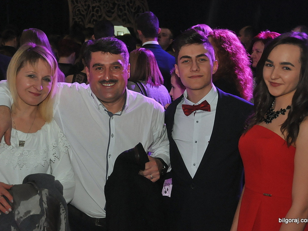 Bal studniówkowy w LO im. ONZ w Biłgoraju (FOTO, VIDEO)