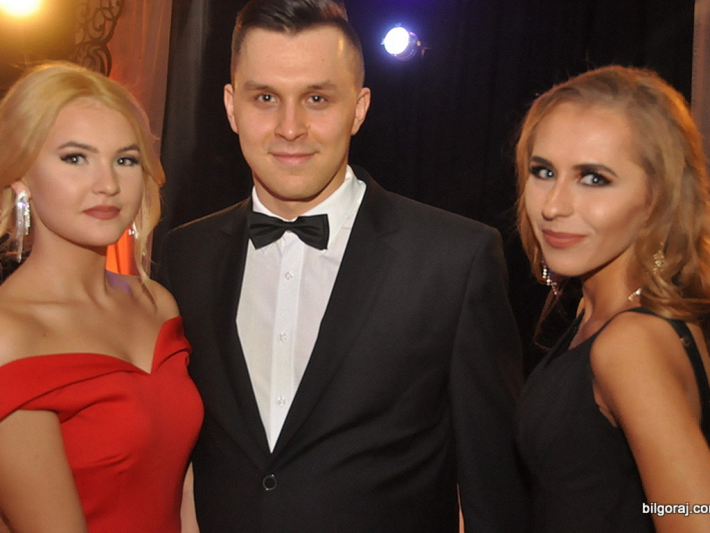 Bal studniówkowy w LO im. ONZ w Biłgoraju (FOTO, VIDEO)