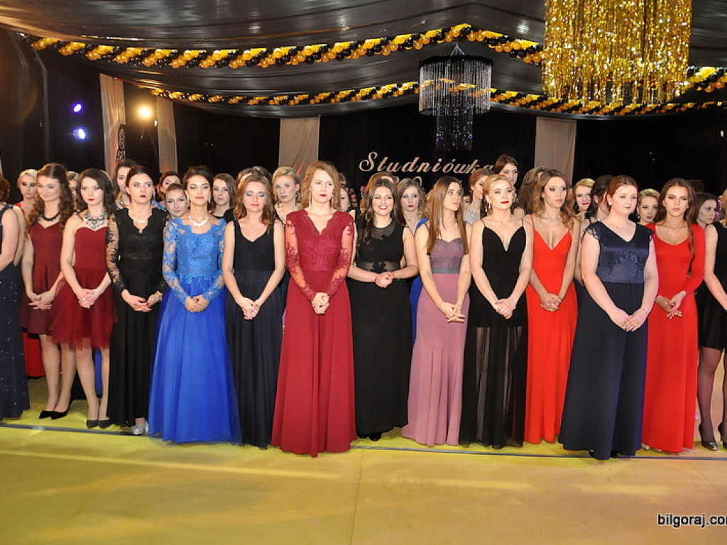 Bal studniówkowy w LO im. ONZ w Biłgoraju (FOTO, VIDEO)