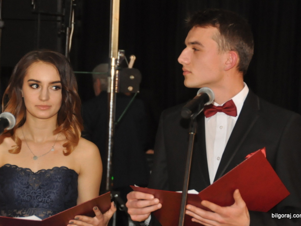 Bal studniówkowy w LO im. ONZ w Biłgoraju (FOTO, VIDEO)